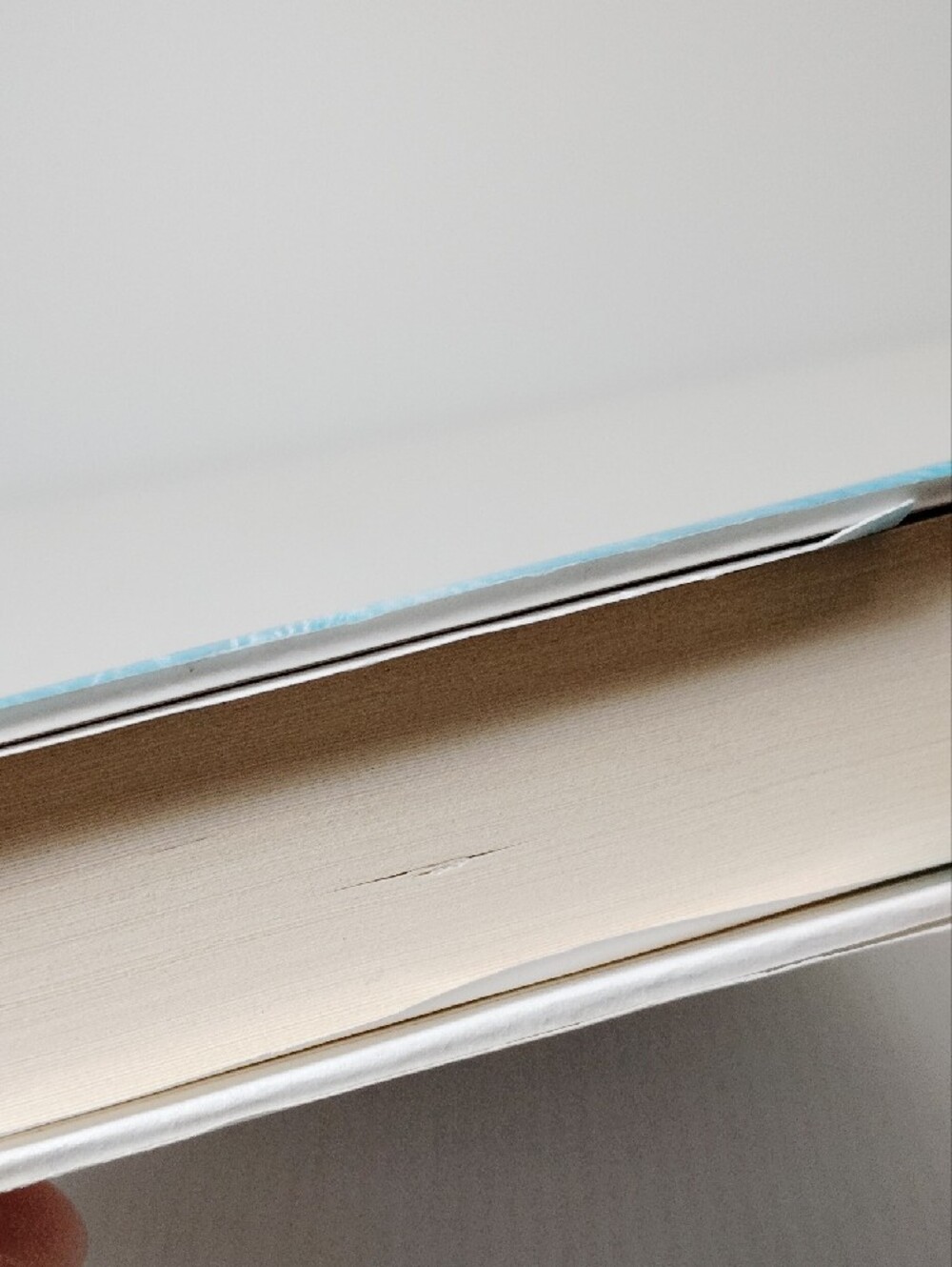 4 For $10 Something in the Water by Catherine Steadman *First Edition* Hardcover - Picture 10 of 16